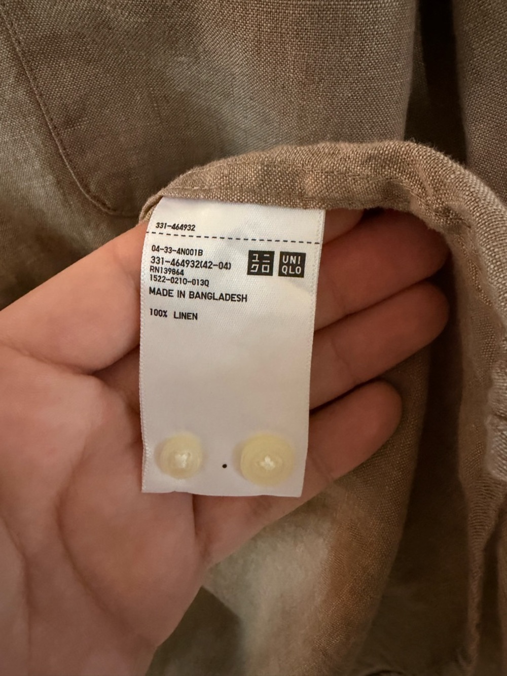 Uniqlo 100% Linen Men's Taupe Button-Down Shirt - Picture 5 of 5